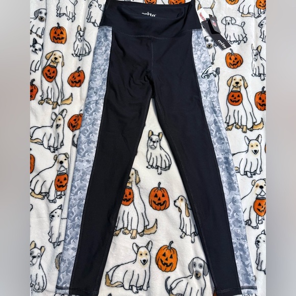 NWT Black Philadelphia Eagles High Waist Logo Two-Pocket Leggings, Size L - Picture 2 of 3